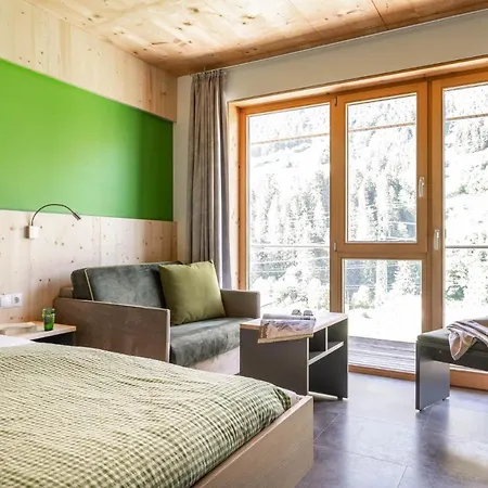 Base Aktivhotel Montafon 3* سانكت غالنكرش