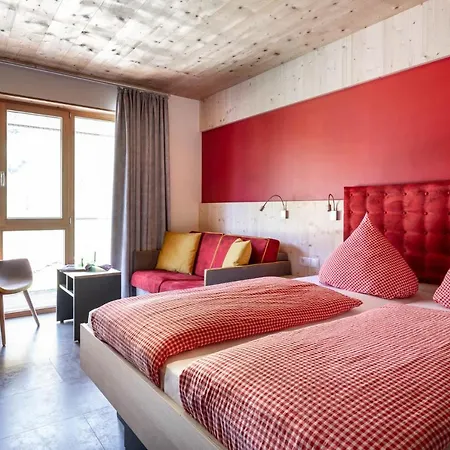 Base Aktivhotel Montafon Hotel 3*