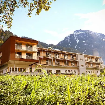 酒店 Base Aktivhotel Montafon 圣加伦基希
