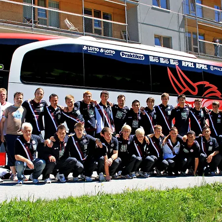 Base Aktivhotel Montafon 3* 圣加伦基希
