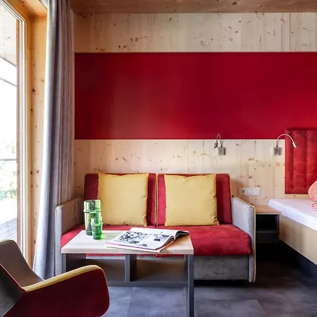 Base Aktivhotel Montafon 3* 圣加伦基希