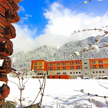 Ξενοδοχείο Base Aktivhotel Montafon 3*