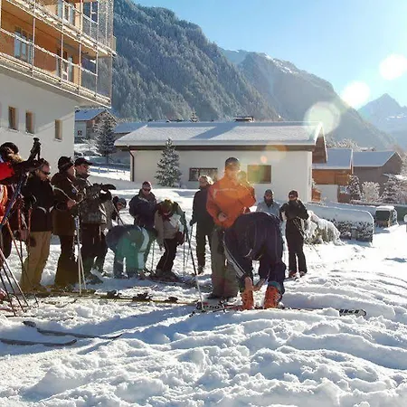 Hotel Base Aktivhotel Montafon Sankt Gallenkirch