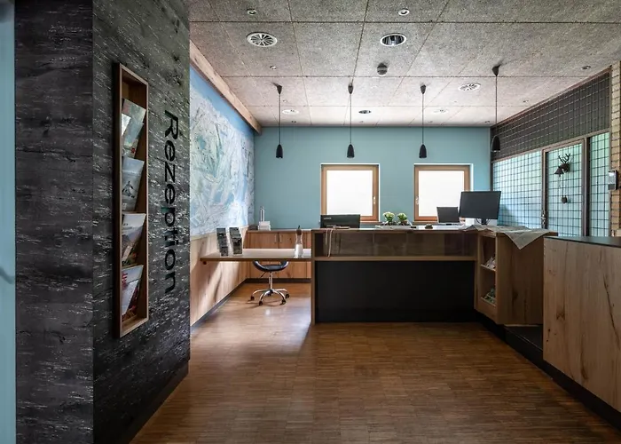 Base Aktivhotel Montafon Hotel 3*